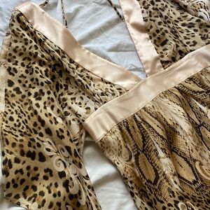 GORGEOUS ROBERTO CAVALLI ANIMAL PRINT DRESS**CHIC